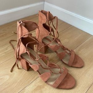 NWOT f21 sandal heel